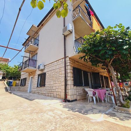 Apartments Viktorija PUY Exterior foto